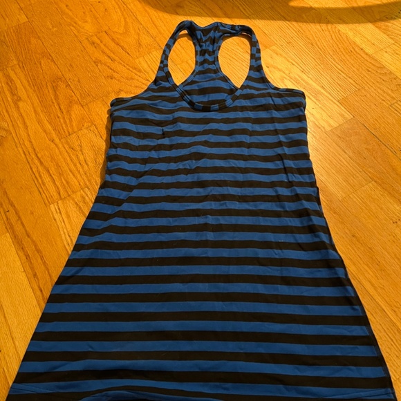 Lulu Apex Stripe Baroque Blue Horizontal Stripe Cool Racerback Tank - Picture 5 of 5